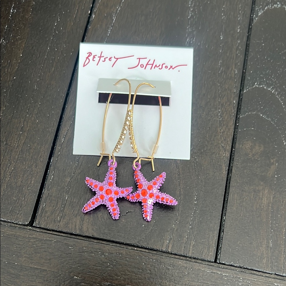 Betsey Johnson Vibrant Pink Starfish Earrings - Picture 4 of 5